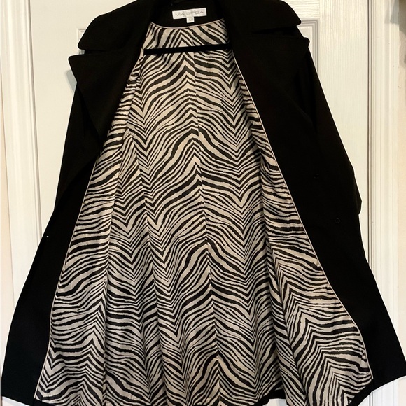 Classic Via Spiga Tailored Black Trench Coat - Like New Condition - Size L - Picture 3 of 9